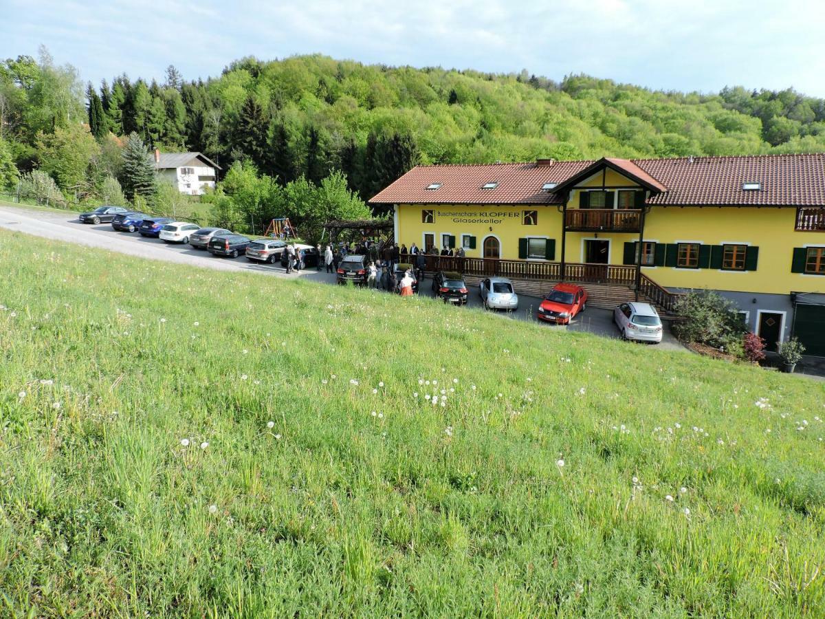 Gaestezimmer Klopfer Hotel Sankt Johann im Saggautal Exterior foto